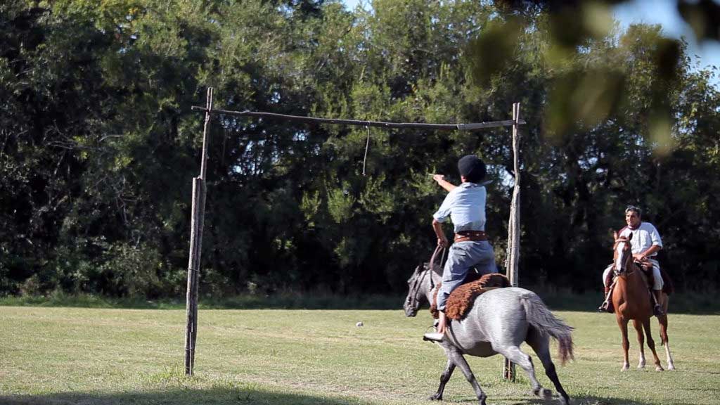 Rutas ecuestres en la Pampa Gaucha